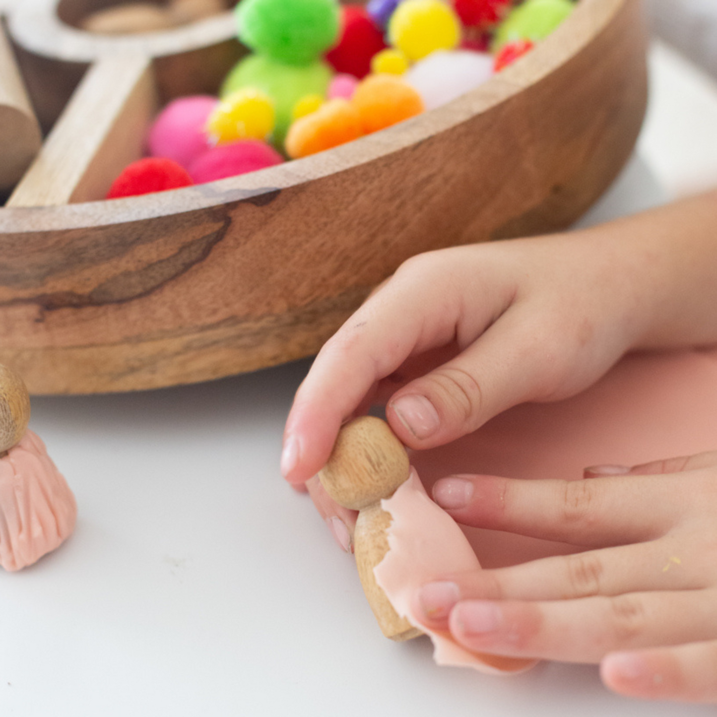 Wooden Tinker Tray Playdough Set – Montessori Tools & Peg Dolls for Ages 2–6