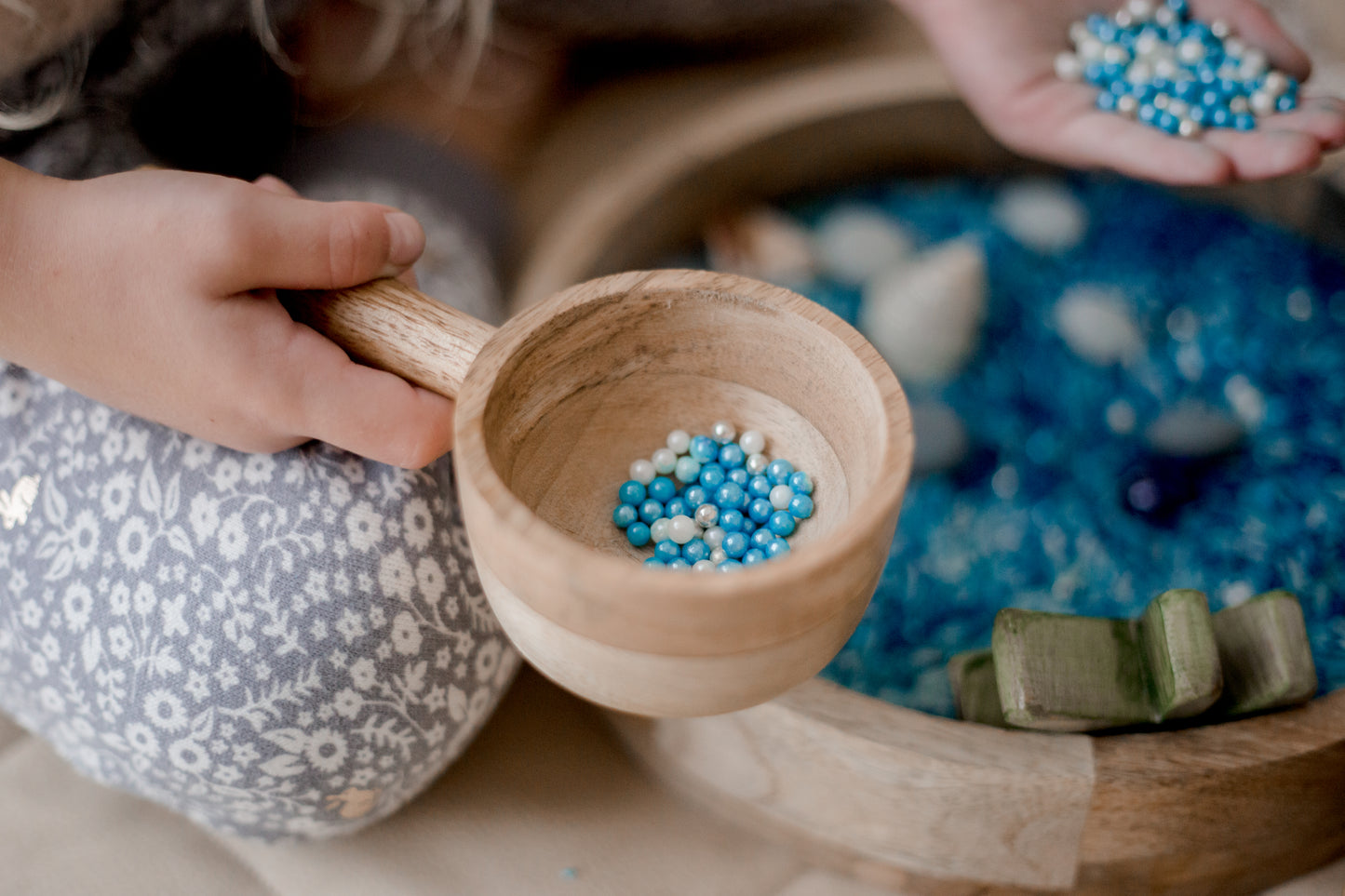 Round Tray & Tools Sensory Set