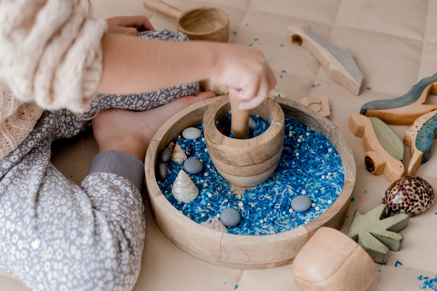 Round Tray & Tools Sensory Set